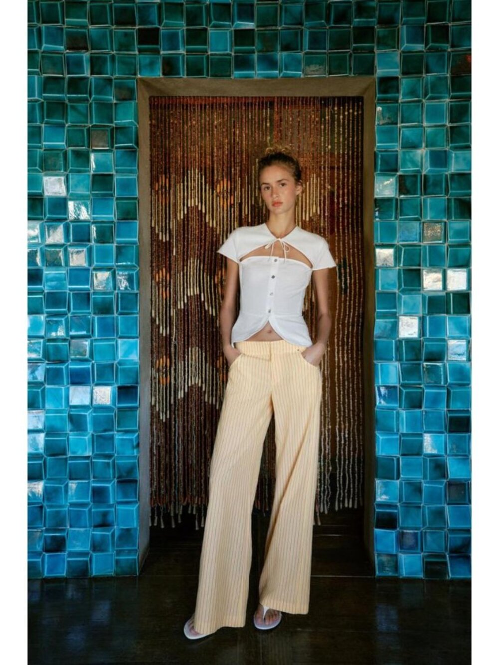 ZARA BOW CUT-OUT TOP - Picture 2 of 9